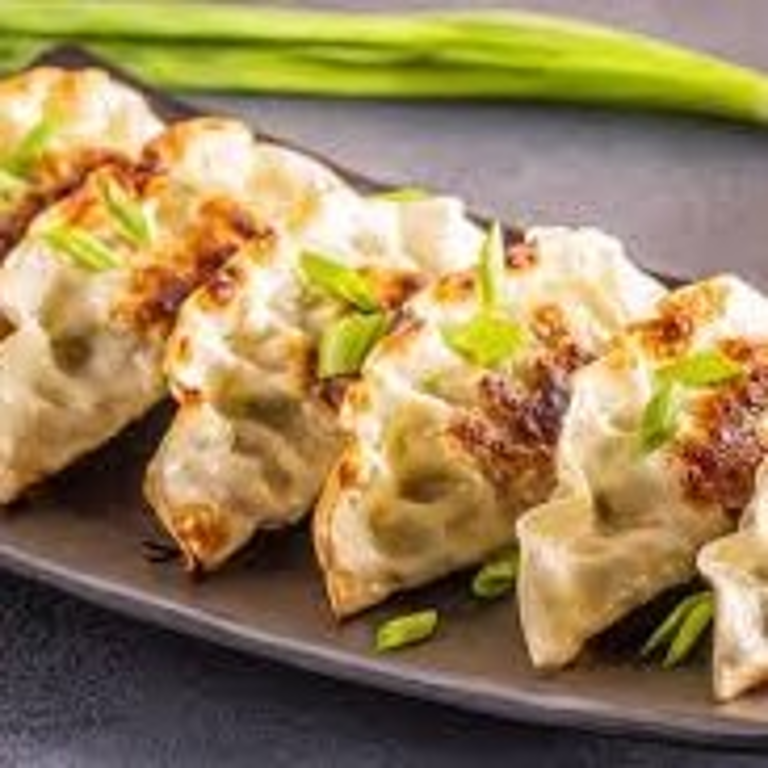 Delicious Gyoza: A Japanese Favorite